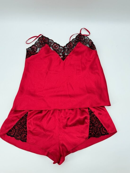 Secret Treasures Other - Secret Treasures Red Satin Cami Tap Shorts Pajama Set M Black Lace Lingerie 2PC